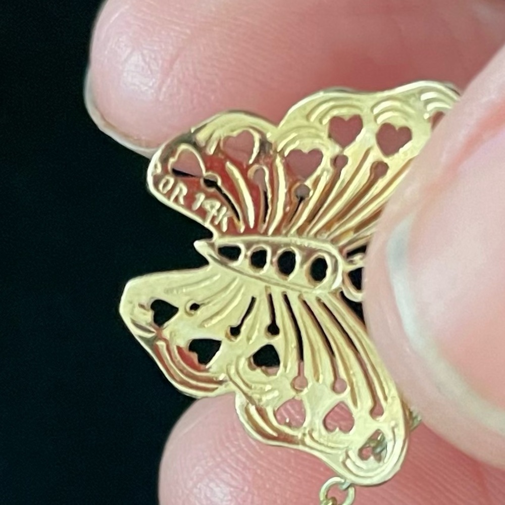 14k Yellow Gold Butterfly Charm Pendant - Picture 4 of 10